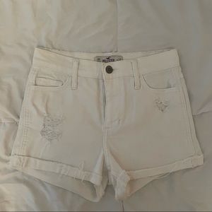 HOLLISTER High waisted denim shorts 00/23